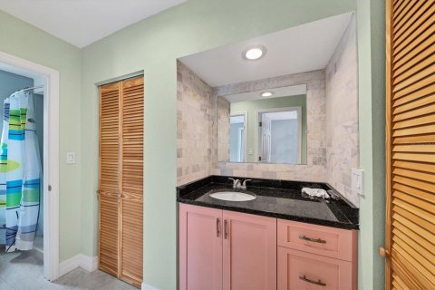 Propiedad comercial en venta en Sarasota, Florida, 263.1 m2 № 2143696 - foto 29