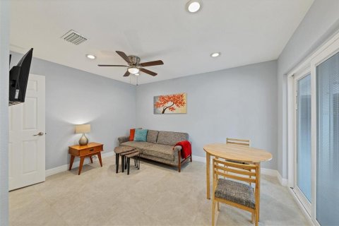 Propiedad comercial en venta en Sarasota, Florida, 263.1 m2 № 2143696 - foto 14