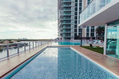 Copropriété à vendre à Sunny Isles Beach, Floride: 2 chambres, 141.58 m2 № 2385411 - photo 15