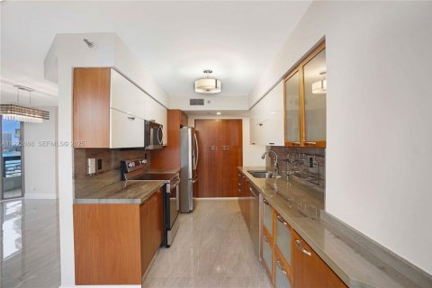 Copropriété à louer à Aventura, Floride: 2 chambres, 136.01 m2 № 1976506 - photo 9