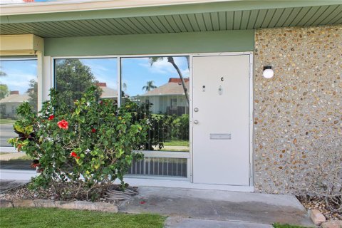 Condo in Holiday, Florida, 2 bedrooms  № 1848175 - photo 1