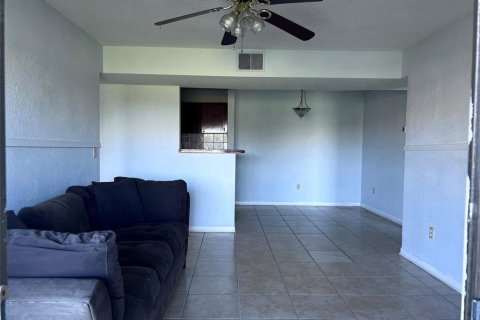 Copropriété à louer à Palm Harbor, Floride: 2 chambres, 83.43 m2 № 2397015 - photo 7