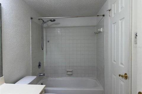 Condominio en venta en Casselberry, Florida, 2 dormitorios, 71.35 m2 № 2210941 - foto 13