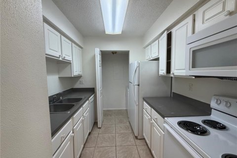 Condominio en venta en Casselberry, Florida, 2 dormitorios, 71.35 m2 № 2210941 - foto 6