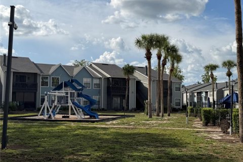 Condominio en venta en Casselberry, Florida, 2 dormitorios, 71.35 m2 № 2210941 - foto 18