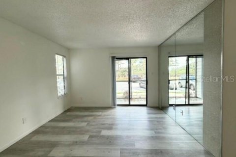 Condominio en venta en Casselberry, Florida, 2 dormitorios, 71.35 m2 № 2210941 - foto 8