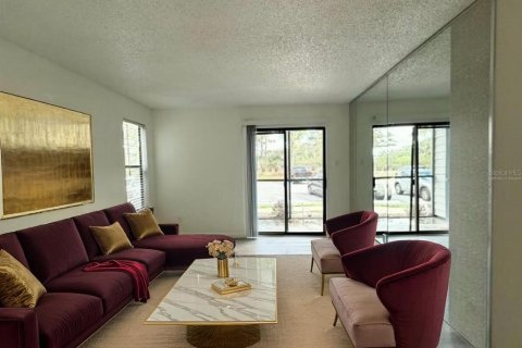Condominio en venta en Casselberry, Florida, 2 dormitorios, 71.35 m2 № 2210941 - foto 2