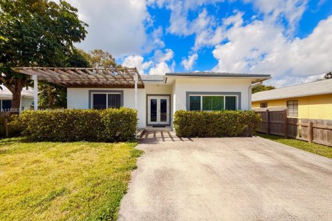 Casa en Dania Beach, Florida 3 dormitorios, 144.37 m2 № 2079099