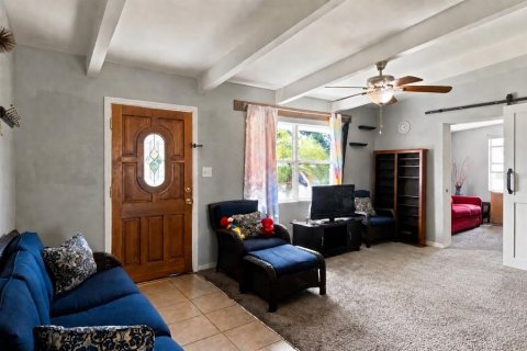 House in Tampa, Florida 3 bedrooms, 107.02 sq.m. № 2306275 - photo 4