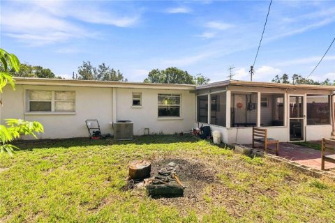 House in Tampa, Florida 3 bedrooms, 107.02 sq.m. № 2306275 - photo 19