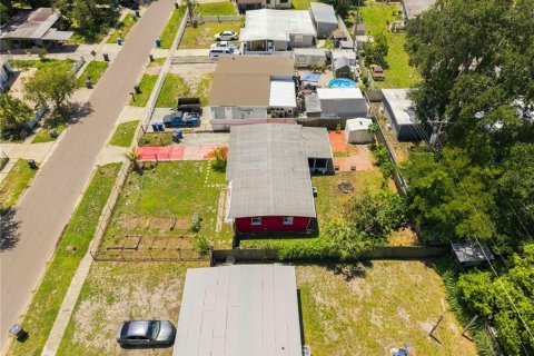 House in Tampa, Florida 3 bedrooms, 107.02 sq.m. № 2306275 - photo 21