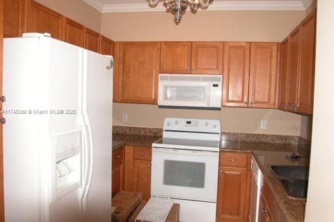 Condo in Coral Gables, Florida, 2 bedrooms  № 1958129 - photo 5