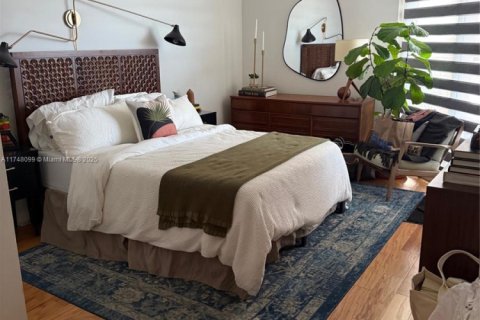 Condo in Coral Gables, Florida, 2 bedrooms  № 1958129 - photo 6