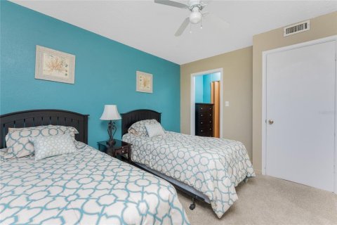 Condo in Rotonda, Florida, 2 bedrooms  № 1619463 - photo 22