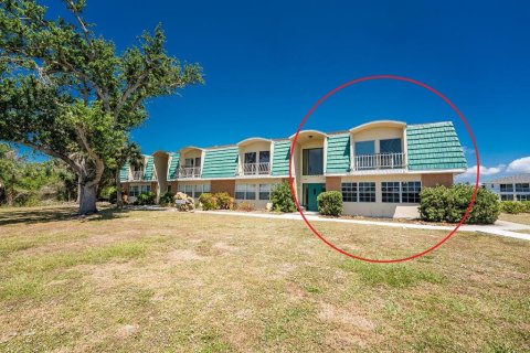 Condo in Rotonda, Florida, 2 bedrooms  № 1619463 - photo 3