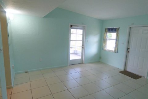 House in Port Charlotte, Florida 2 bedrooms, 59.92 sq.m. № 1802106 - photo 17