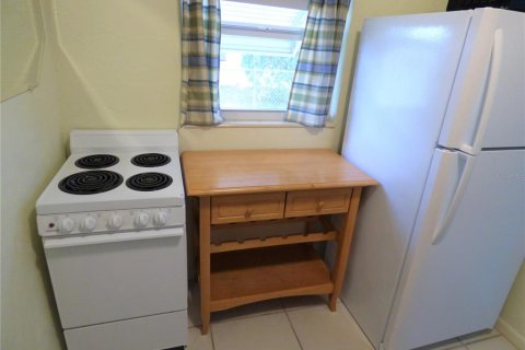 House in Port Charlotte, Florida 2 bedrooms, 59.92 sq.m. № 1802106 - photo 3