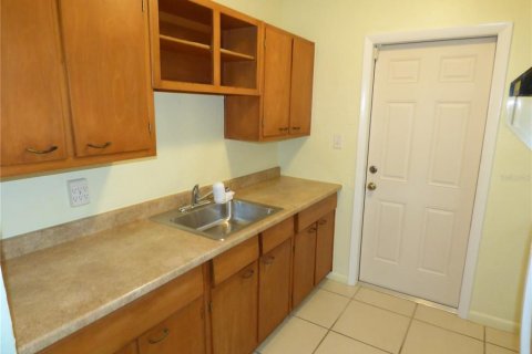 House in Port Charlotte, Florida 2 bedrooms, 59.92 sq.m. № 1802106 - photo 2