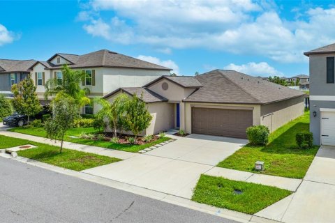 Casa en Riverview, Florida 4 dormitorios, 179.77 m2 № 2363126