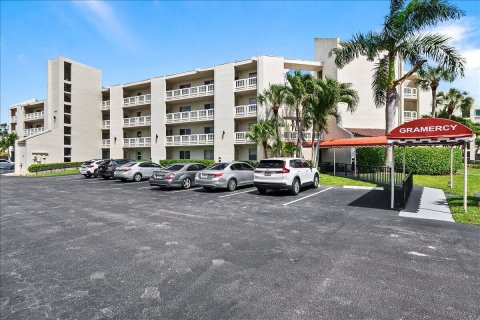 Copropriété à vendre à Lake Worth, Floride: 2 chambres, 130.06 m2 № 2088318 - photo 3