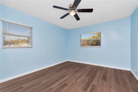 Casa en venta en Tampa, Florida, 3 dormitorios, 152.55 m2 № 1662578 - foto 6