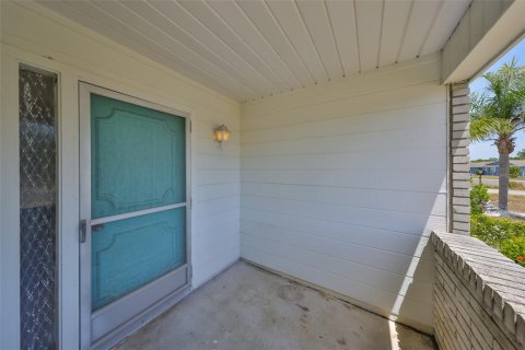 House in Sun City Center, Florida 2 bedrooms, 130.25 sq.m. № 1649811 - photo 11