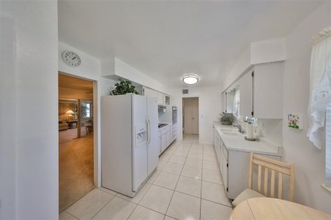 House in Sun City Center, Florida 2 bedrooms, 130.25 sq.m. № 1649811 - photo 20