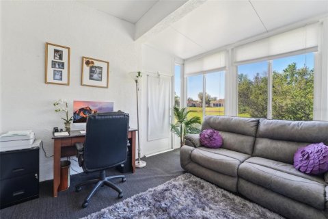 Condo in Sun City Center, Florida, 2 bedrooms  № 1583956 - photo 29