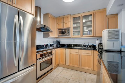 Condominio en venta en Miami Beach, Florida, 1 dormitorio, 83.61 m2 № 1693606 - foto 7