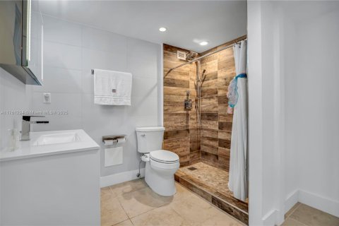 Condominio en venta en Miami Beach, Florida, 1 dormitorio, 83.61 m2 № 1693606 - foto 9
