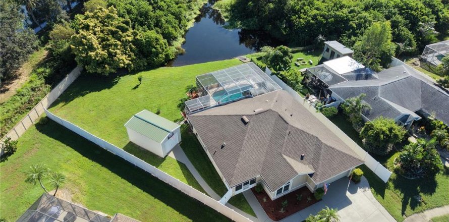 Casa en Bradenton, Florida 3 dormitorios, 145.11 m2 № 2383676