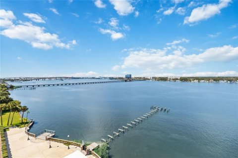 Condo in Daytona Beach, Florida, 3 bedrooms  № 1853465 - photo 24