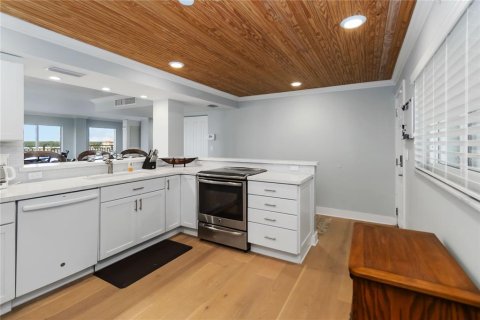 Condo in Daytona Beach, Florida, 3 bedrooms  № 1853465 - photo 5