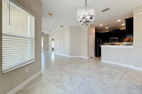 Touwnhouse à vendre à Davenport, Floride: 2 chambres, 139.82 m2 № 2399408 - photo 10