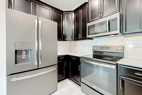 Touwnhouse à vendre à Davenport, Floride: 2 chambres, 139.82 m2 № 2399408 - photo 13