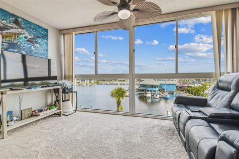 Copropriété à vendre à New Port Richey, Floride: 3 chambres, 133.5 m2 № 1908791 - photo 14