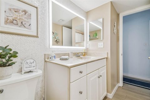 Copropriété à vendre à New Port Richey, Floride: 3 chambres, 133.5 m2 № 1908791 - photo 26