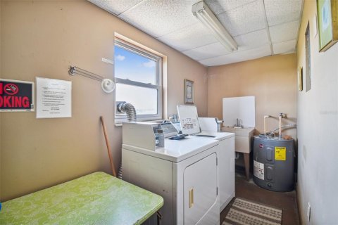 Copropriété à vendre à New Port Richey, Floride: 3 chambres, 133.5 m2 № 1908791 - photo 30