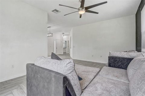 Casa en venta en Kissimmee, Florida, 3 dormitorios, 144.37 m2 № 2104288 - foto 12