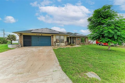Villa ou maison à vendre à North Port, Floride: 3 chambres, 153.85 m2 № 2211389 - photo 3