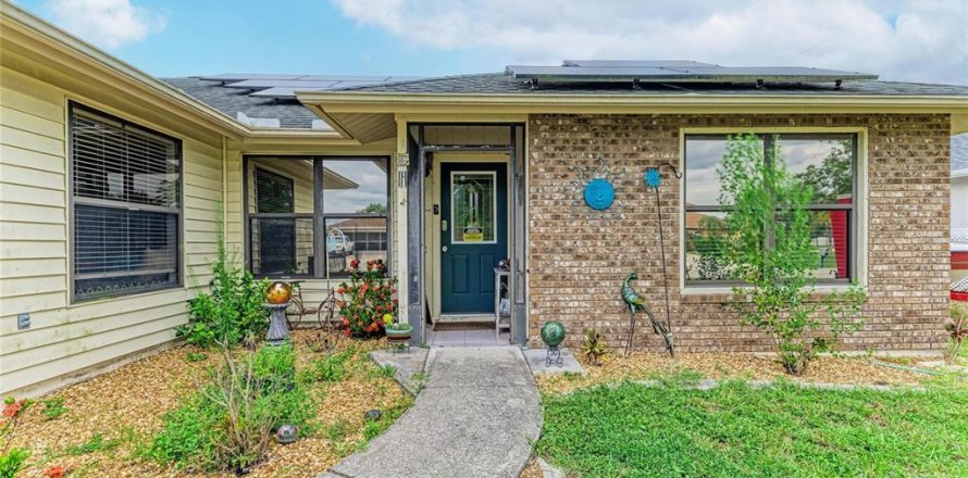 Villa ou maison à North Port, Floride 3 chambres, 153.85 m2 № 2211389