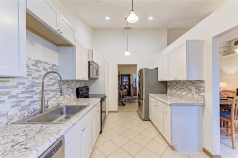 Villa ou maison à vendre à North Port, Floride: 3 chambres, 153.85 m2 № 2211389 - photo 7