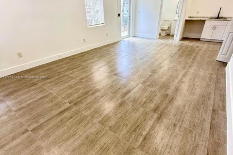 Appartement à louer à Miami Beach, Floride: 55.74 m2 № 1737786 - photo 5