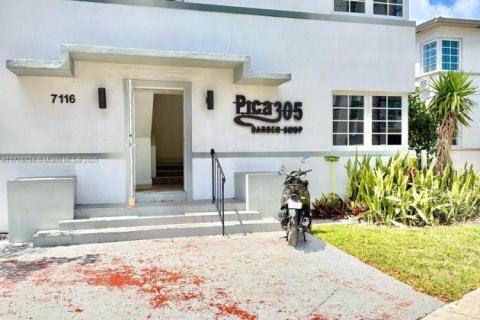 Appartement à louer à Miami Beach, Floride: 55.74 m2 № 1737786 - photo 1