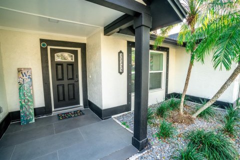 Villa ou maison à vendre à Riverview, Floride: 5 chambres, 197.88 m2 № 1582448 - photo 5