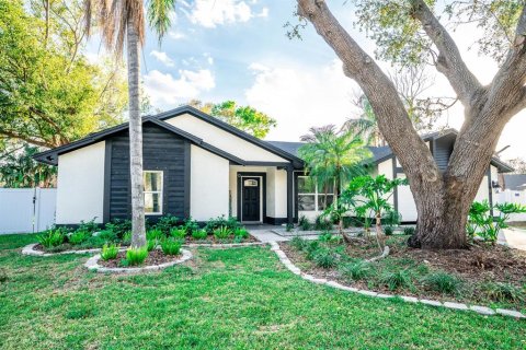 Villa ou maison à vendre à Riverview, Floride: 5 chambres, 197.88 m2 № 1582448 - photo 2