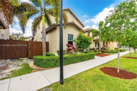 Casa en venta en Homestead, Florida, 4 dormitorios, 237.46 m2 № 1856824 - foto 23