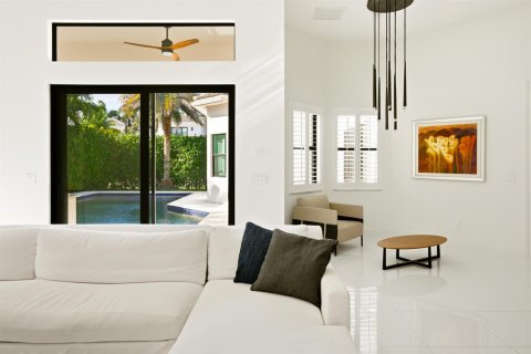 House in Boca Raton, Florida 6 bedrooms, 445.28 sq.m. № 2173362 - photo 12
