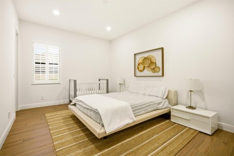 House in Boca Raton, Florida 6 bedrooms, 445.28 sq.m. № 2173362 - photo 23