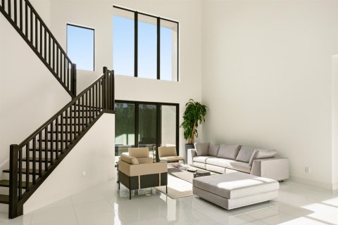 House in Boca Raton, Florida 6 bedrooms, 445.28 sq.m. № 2173362 - photo 15
